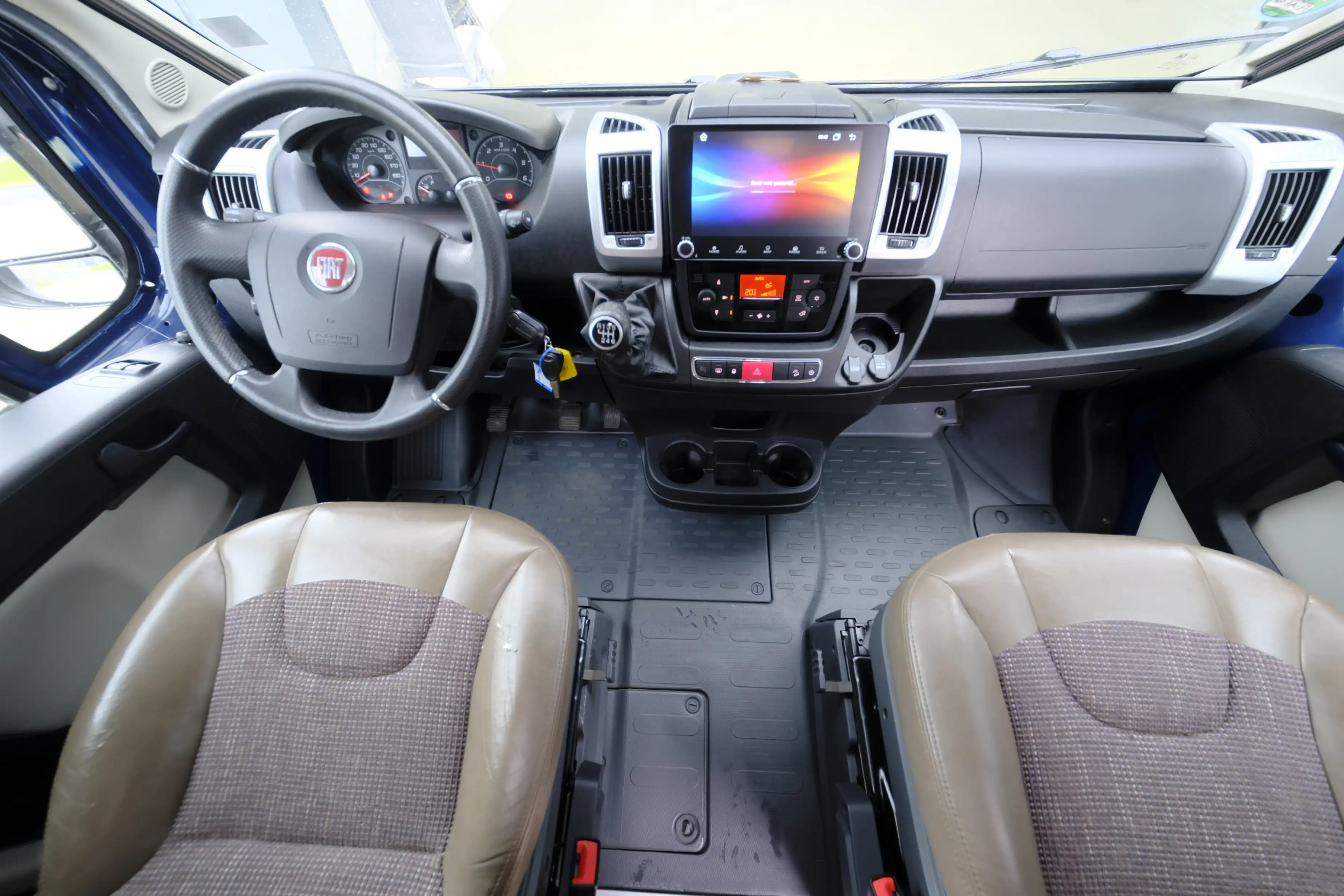 CARTHAGO Malibu Van 640 LE